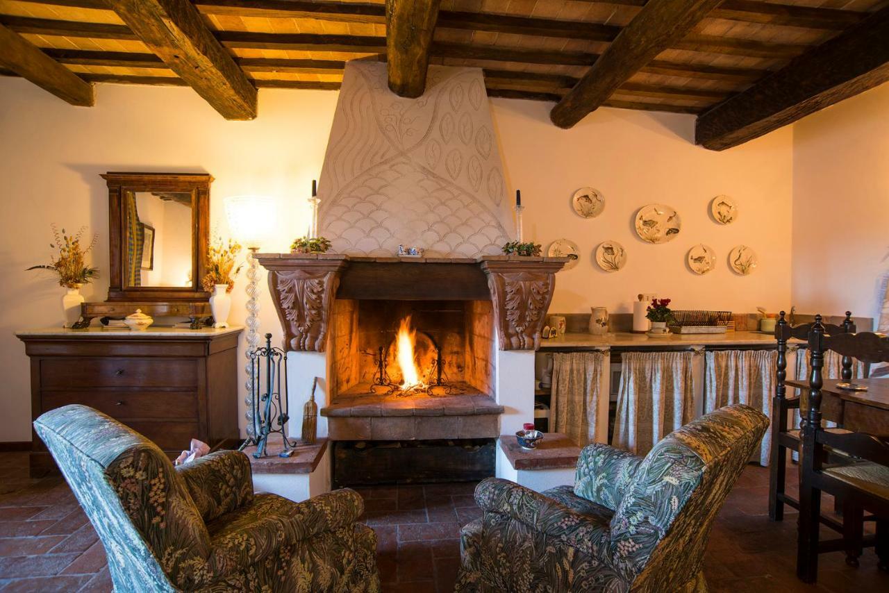 Castello Di Proceno Albergo Diffuso In Dimora D'Epoca Exterior photo