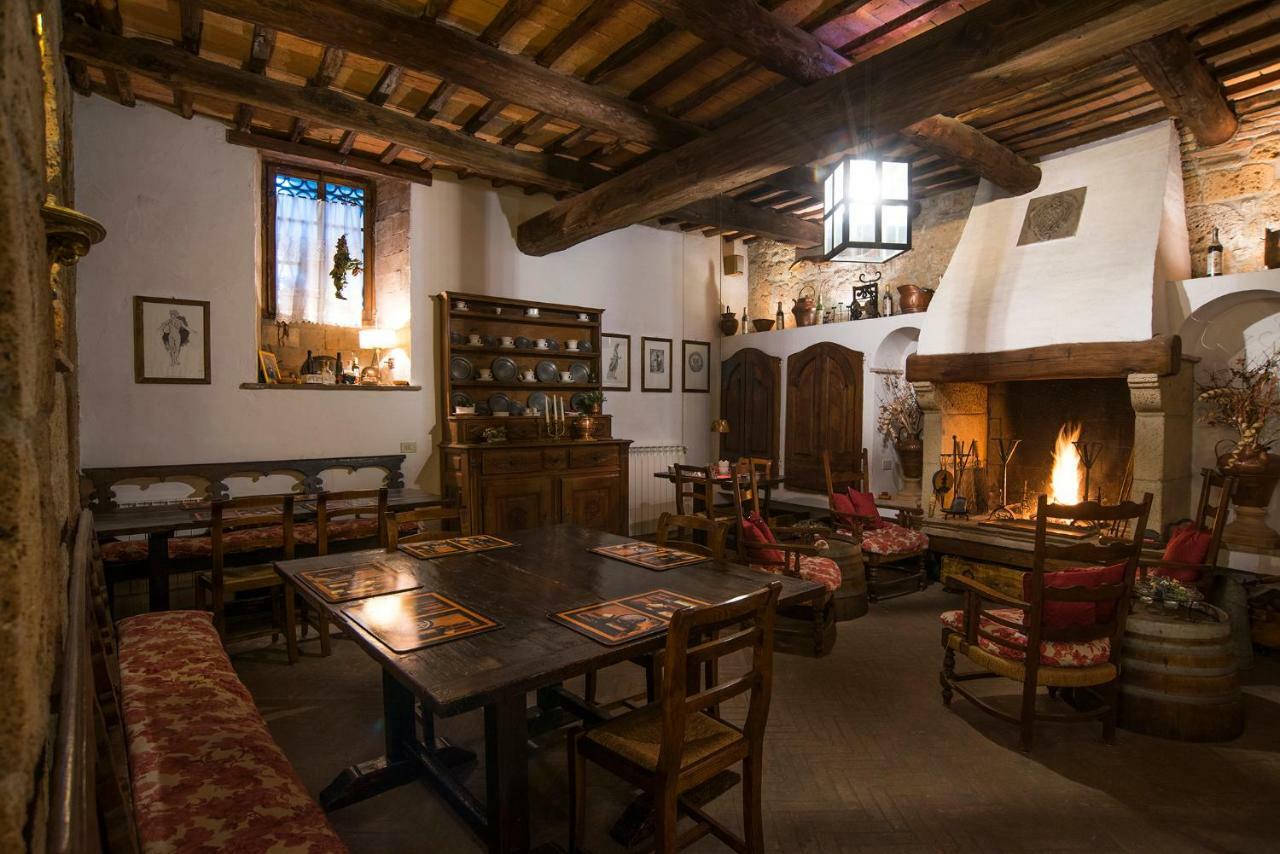 Castello Di Proceno Albergo Diffuso In Dimora D'Epoca Exterior photo