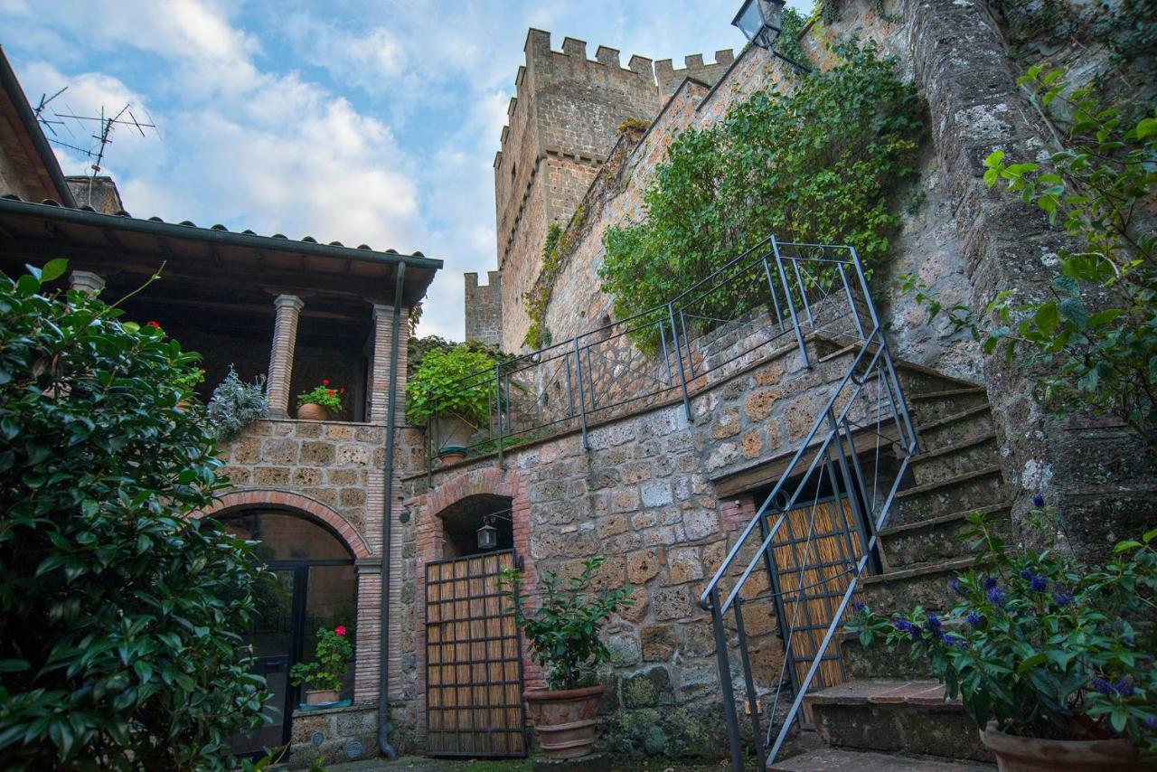 Castello Di Proceno Albergo Diffuso In Dimora D'Epoca Exterior photo